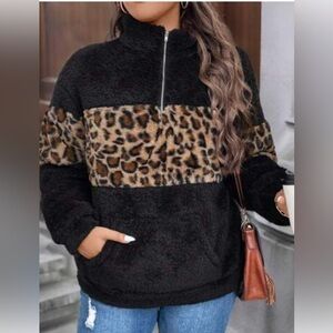 GRACE & EMMA, G & E, half zip Sherpa and fleece pullover.  Animal print, Large